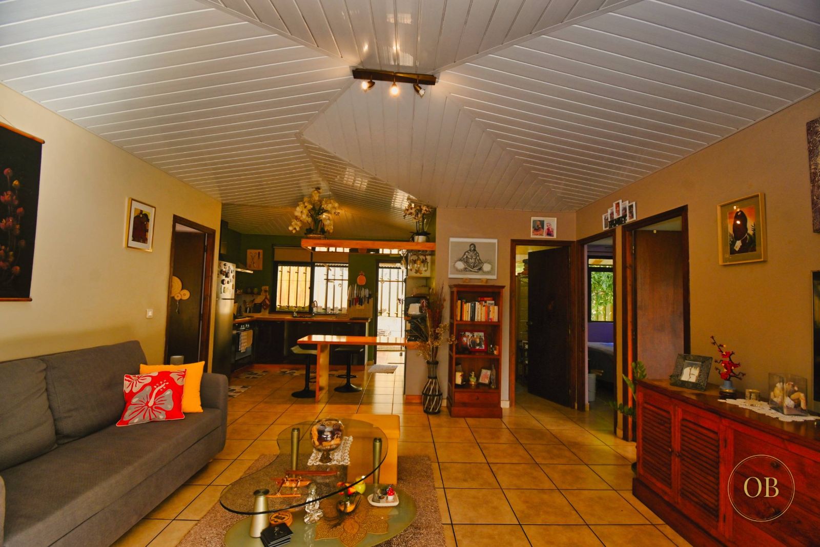 À VENDRE – Maison F4 en dur – Plateau des Ananas, Toahotu