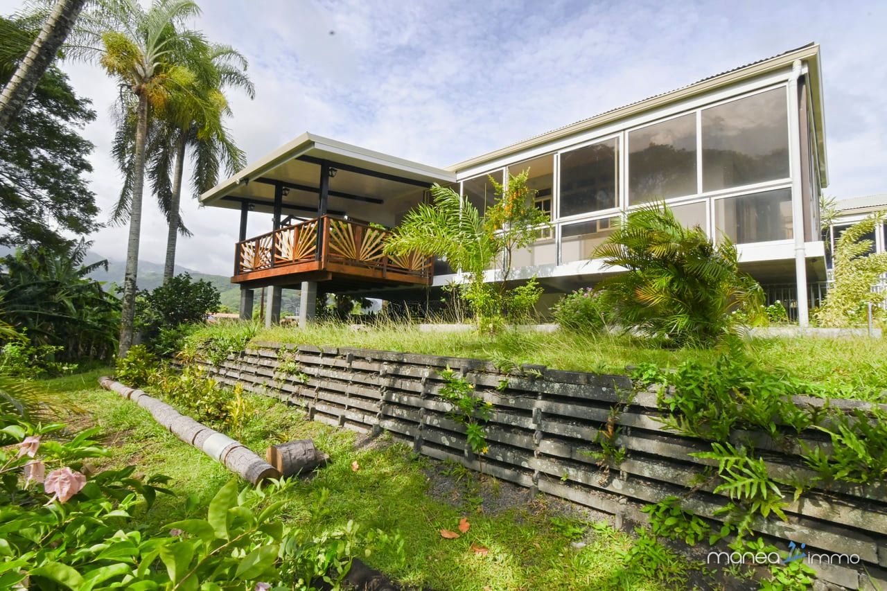 Maison F4 Mitoyenne au Bord de Mer à Mahina