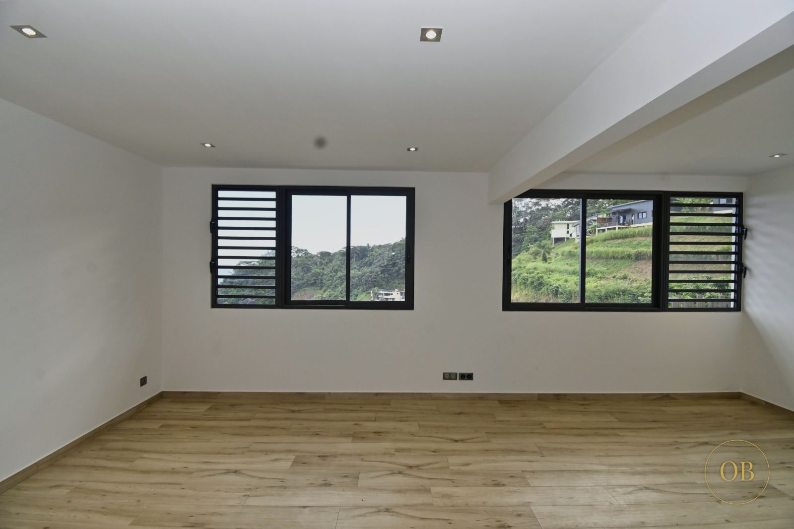 Maison de standing neuve de type F5 à Pamatai Hills, Faa’a