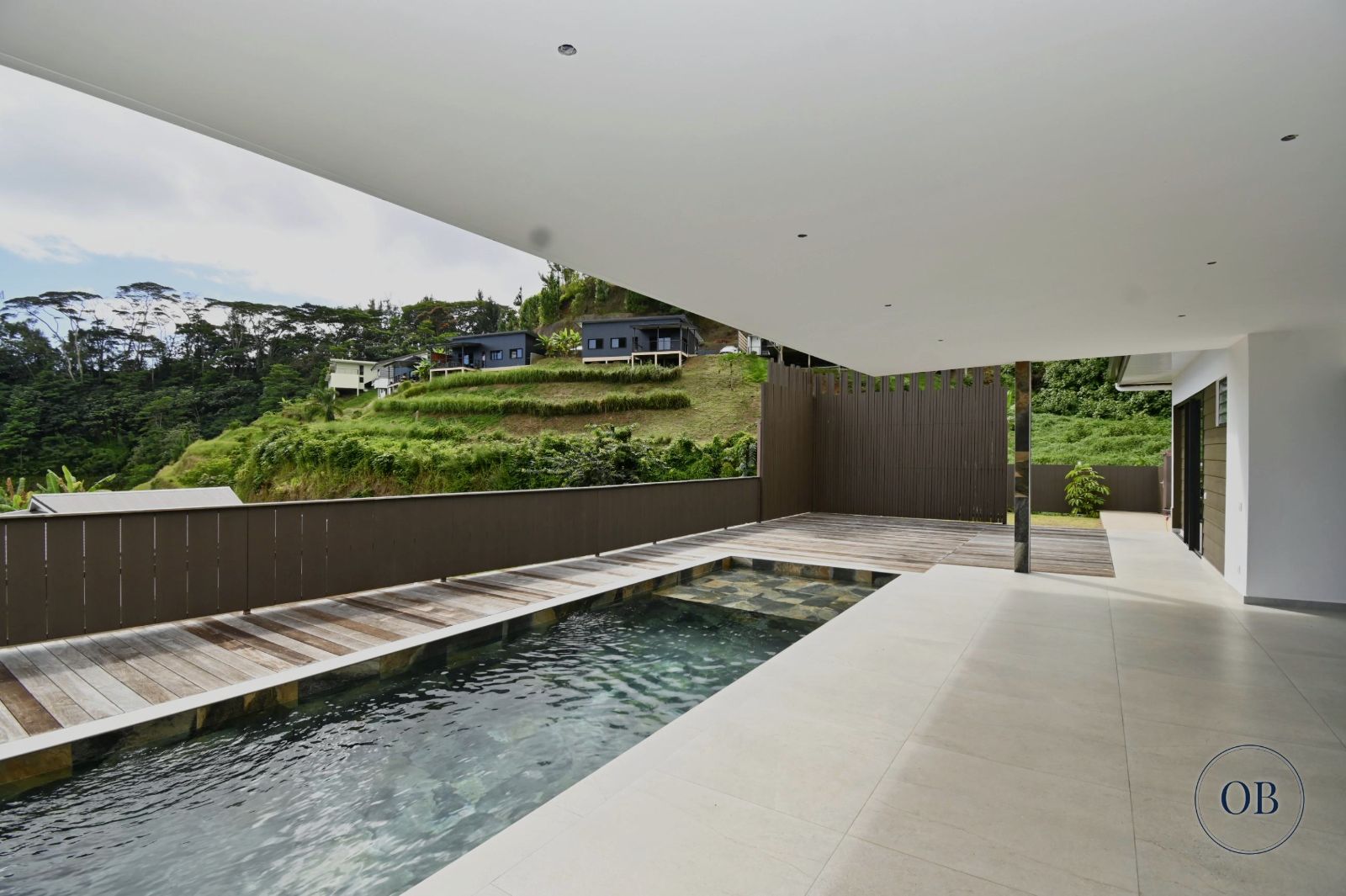 Maison de standing neuve de type F5 à Pamatai Hills, Faa’a