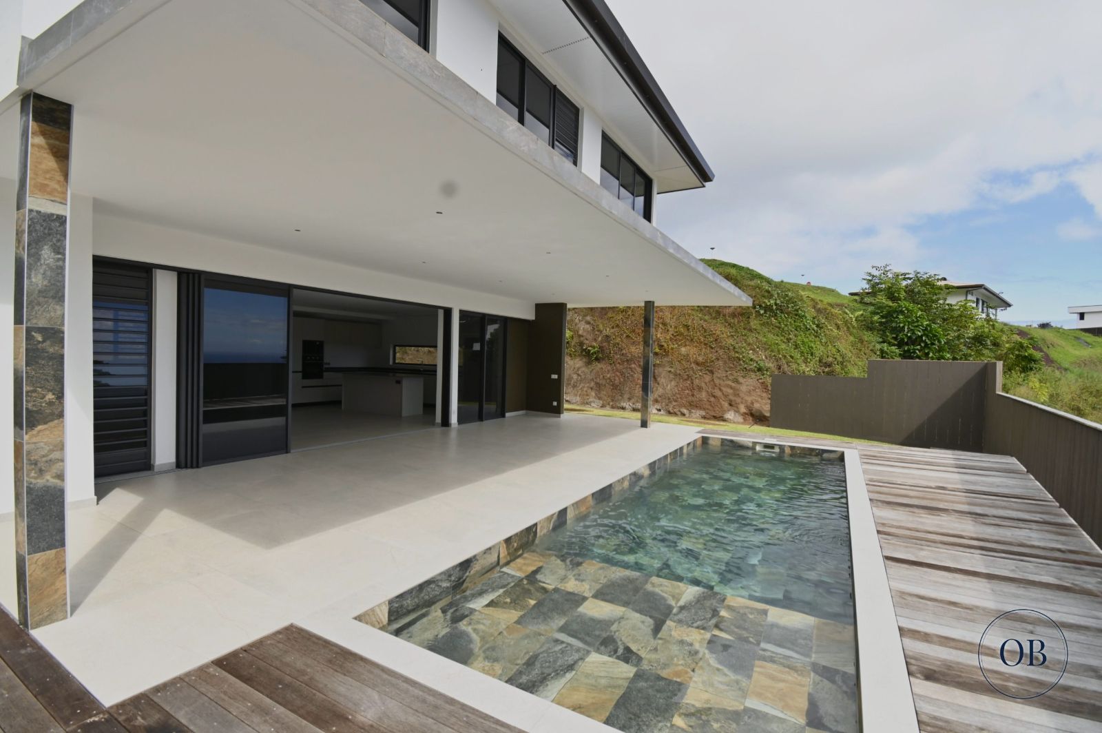 Maison de standing neuve de type F5 à Pamatai Hills, Faa’a