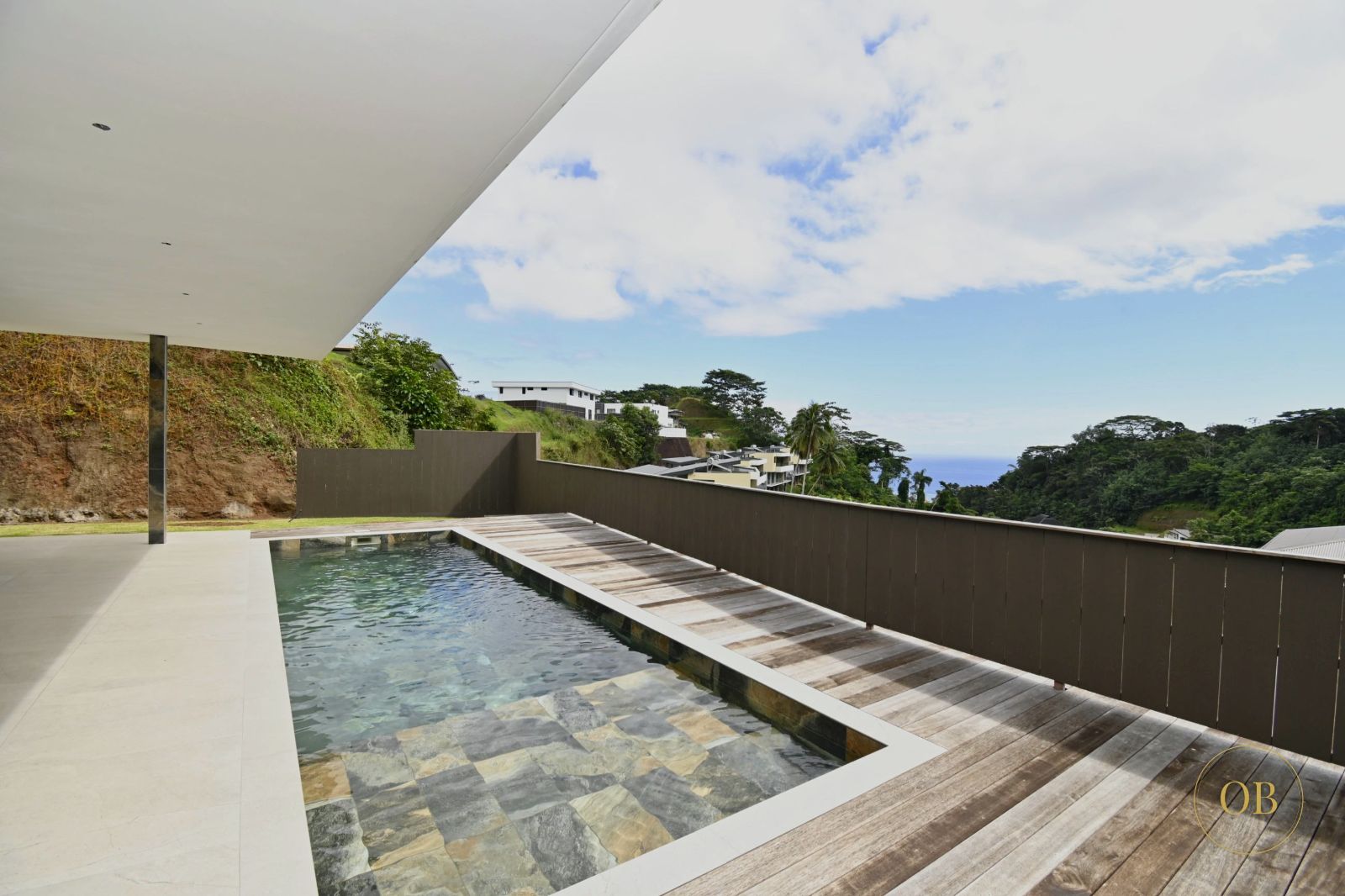 Maison de standing neuve de type F5 à Pamatai Hills, Faa’a