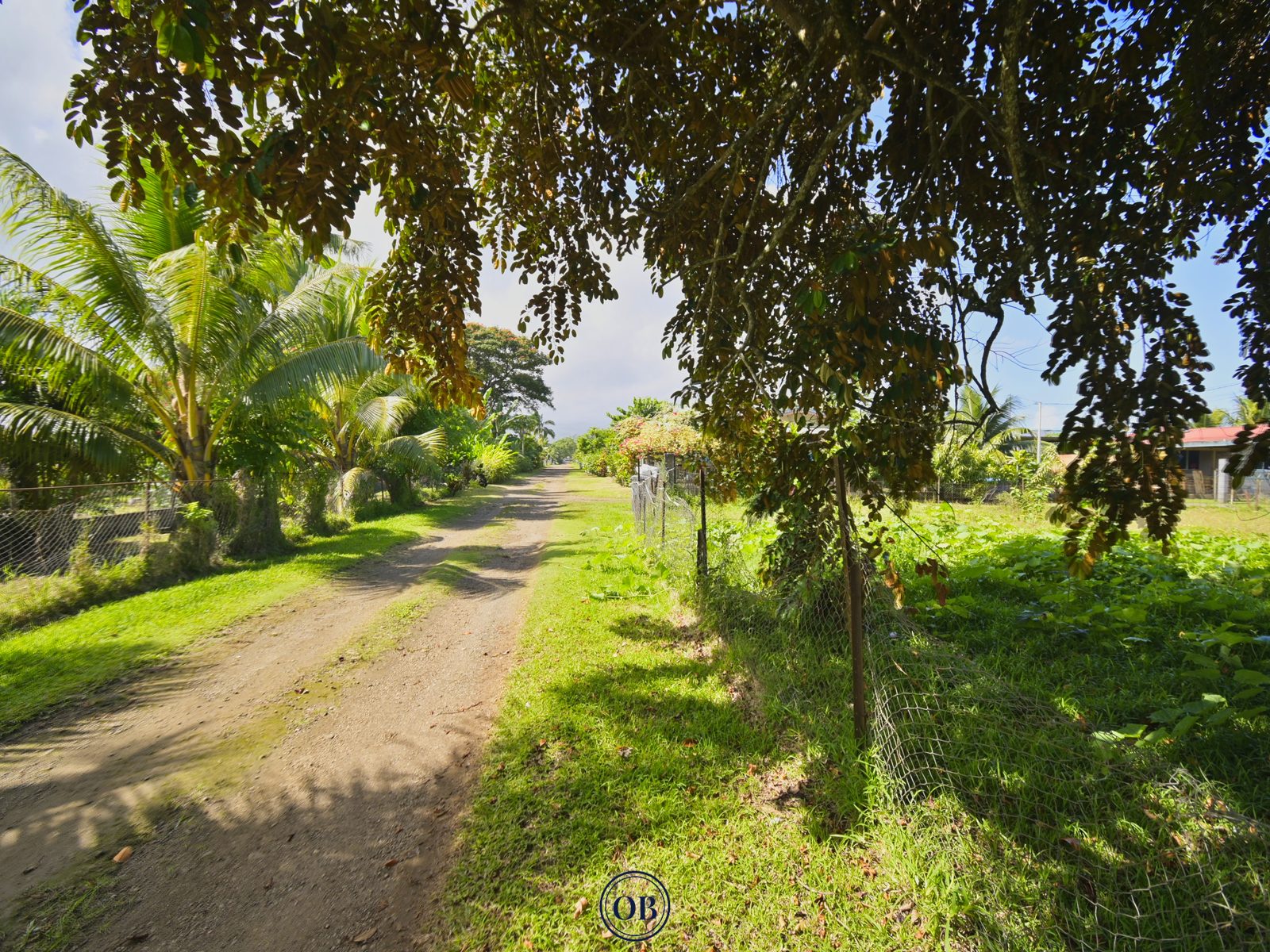 Terrain de 800 m² à Toahotu — Lot 2