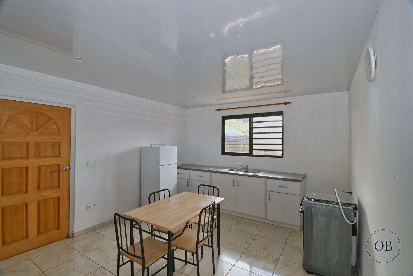 A louer maison F3 « Meublée/équipée » à Papeari (10 minutes de Taravao centre) N1
